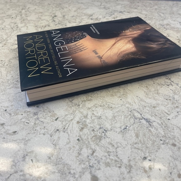 Hardback - Angelina - an unauthorized biography - Picture 6 of 7